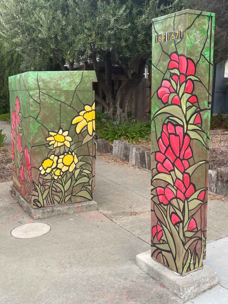 ArtBox: Paintbrushes & Goldfields